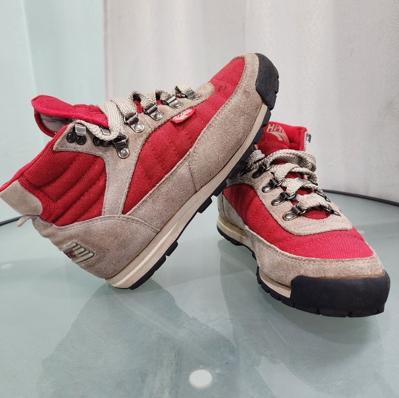 Vintage 80s high top Hi-Tech Boot Sneaker  Sz 8 - Picture 1 of 14